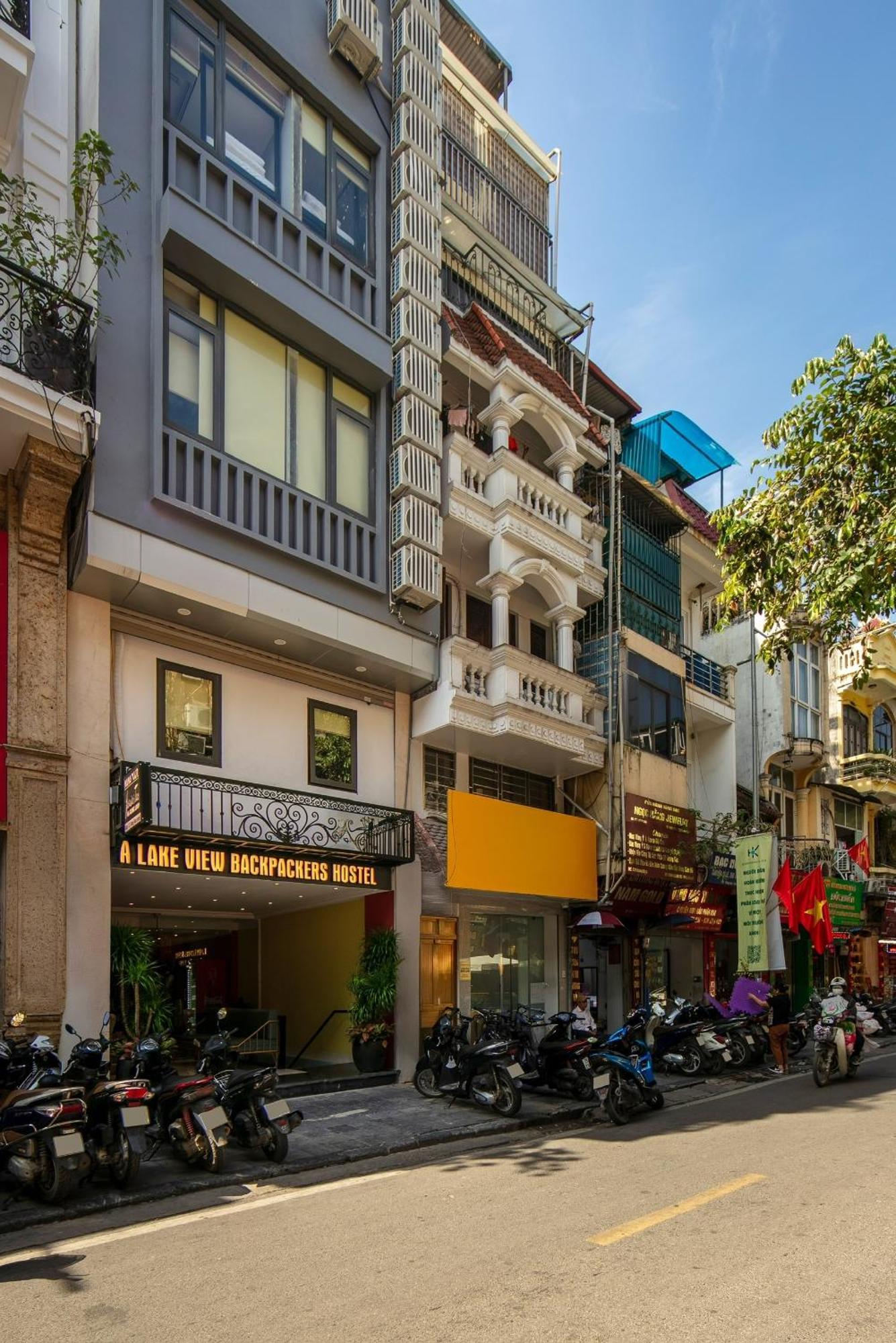 Lakeview Backpackers Hostel & Rooftop Bar Hanoi Esterno foto
