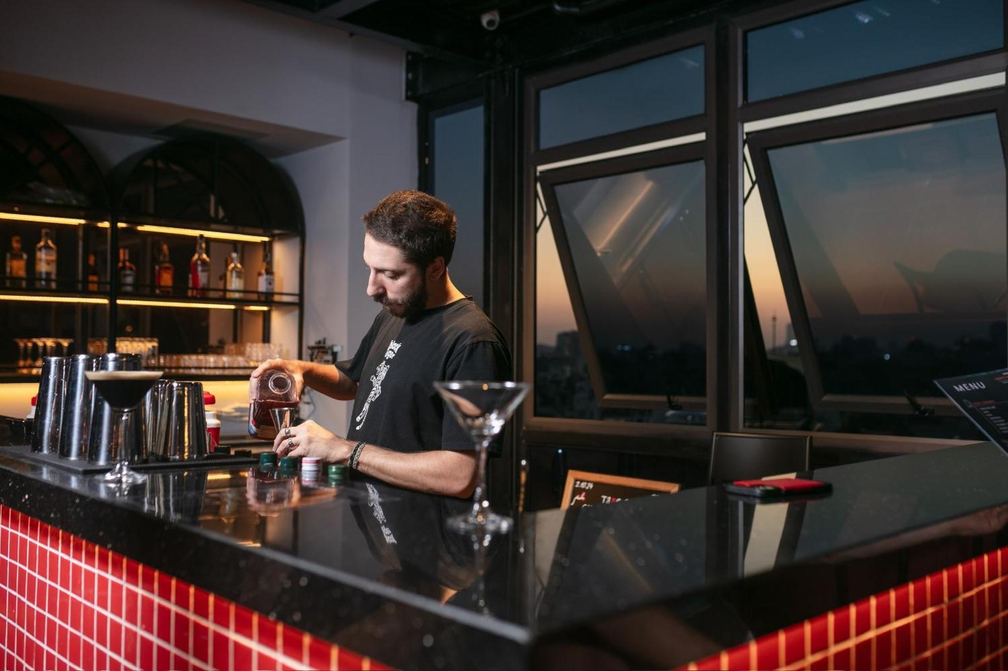 Lakeview Backpackers Hostel & Rooftop Bar Hanoi Esterno foto