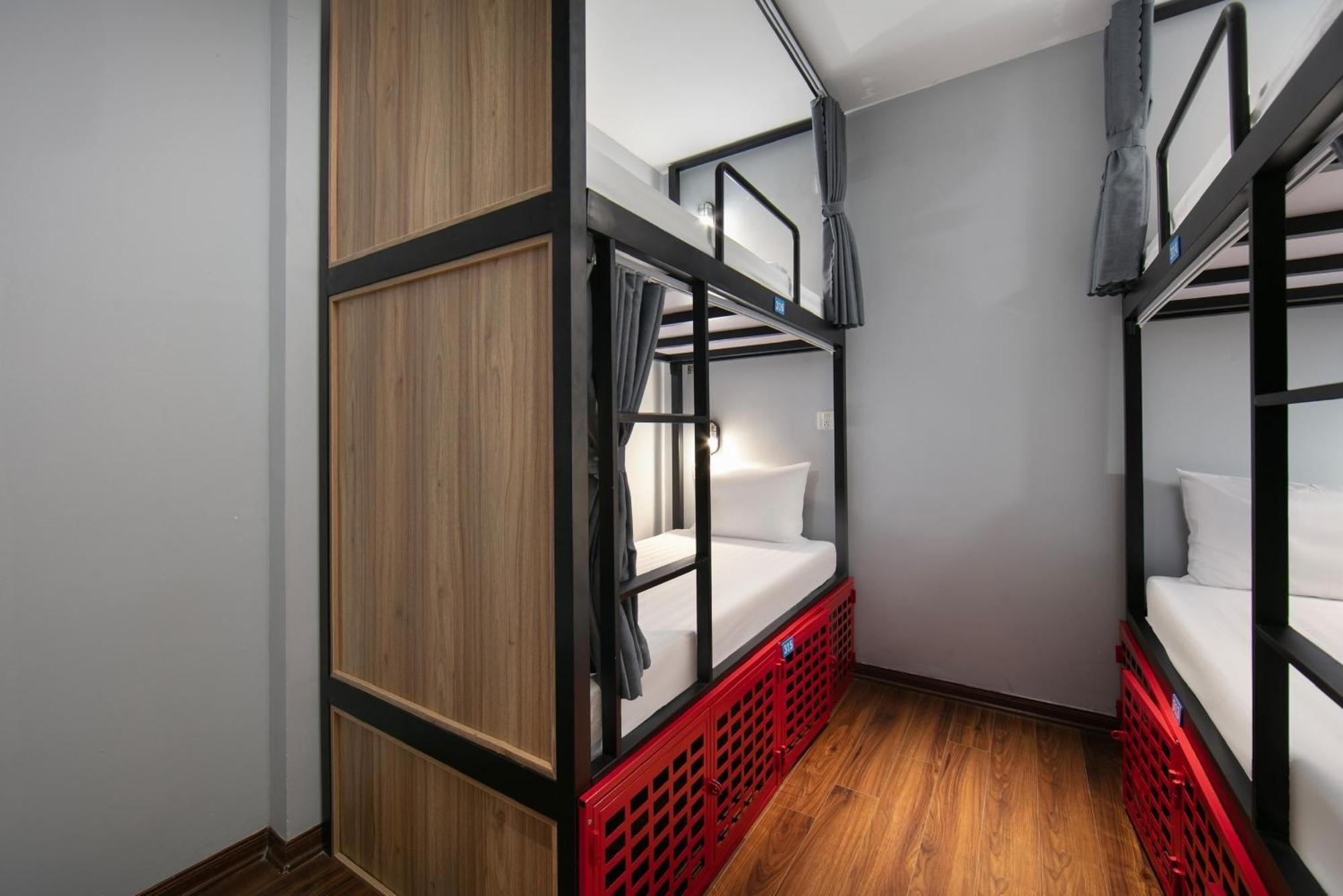 Lakeview Backpackers Hostel & Rooftop Bar Hanoi Esterno foto