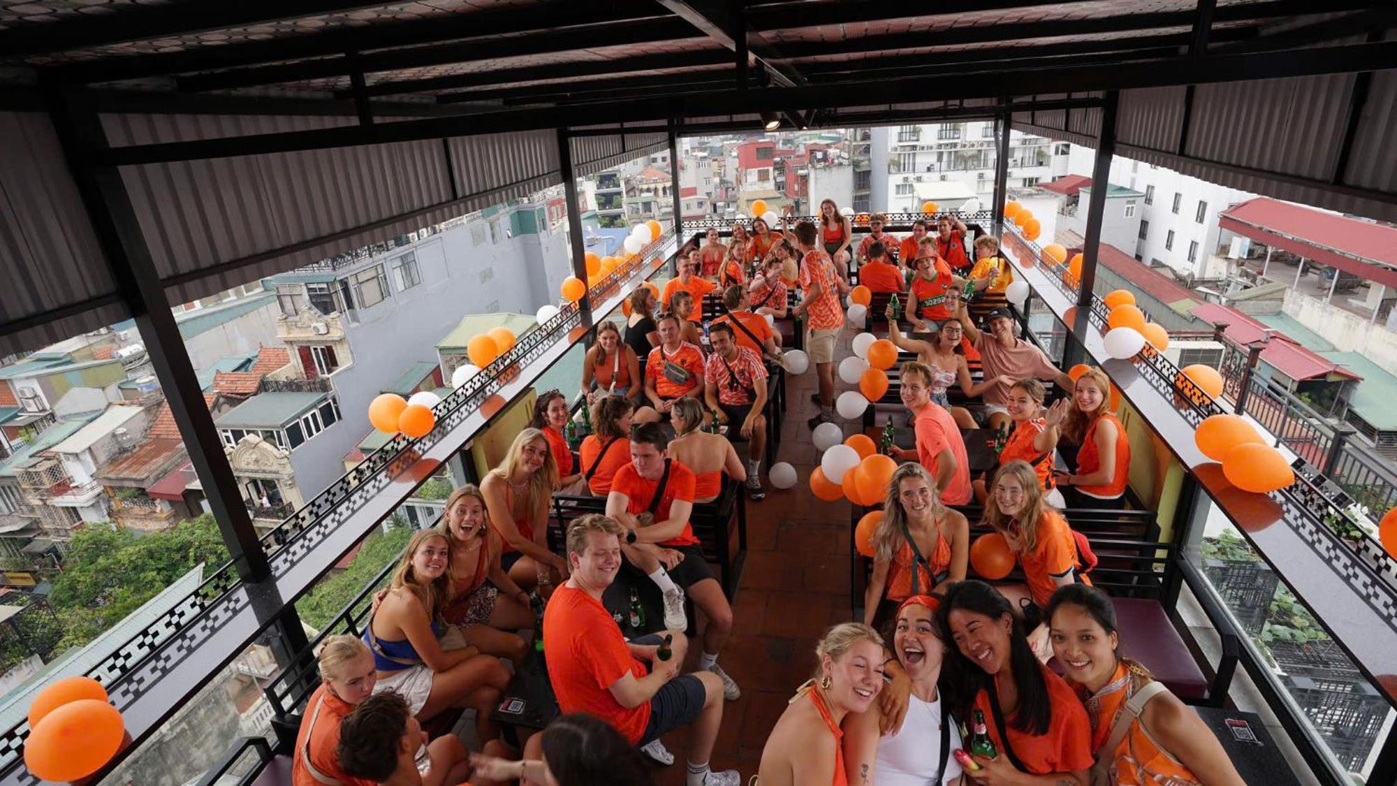Lakeview Backpackers Hostel & Rooftop Bar Hanoi Esterno foto